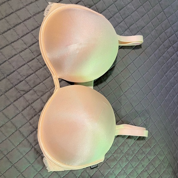 Victoria's Secret Other - PINK Victoria's Secret Light Pink Strap/Strapless Bra
